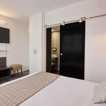 Szálloda Western Atlantys Zenith Nantes